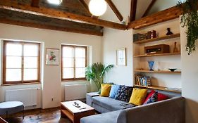 Baroque Chaplain House Kaplanka 1796 A. D. - Historical Luxury Apts In Bohemian Paradise